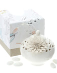 Contenitore in Porcellana Traforata con Fiore e Confetti. Hervit Creations