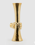 Vaso "Chakra" con mano, in ceramica, colore oro, H.55x 17cm. EDG