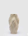 Vaso Brezza, sabbia, misura H. 28x16x14cm. EDG