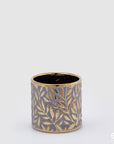 Vaso bombato, in alluminio martellato, interno madreperlato H. 25 diametro 34cm. EDG