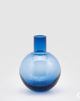 Vaso sfera con collo, in vetro, colore blu, misura H.20xD15 cm. EDG
