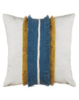 Cuscino quadrato bianco con frange blu e ocra. L'oca nera