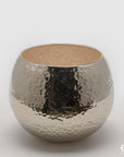 Vaso bombato, in alluminio martellato, interno madreperlato H. 23 diametro 25cm. EDG