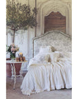 Copricuscino quadrato con gala e fiocco, colore beige. Blanc Mariclò