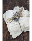 Coppia spugna bianco con balza in tulle ricamato. Blanc Mariclò