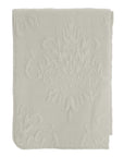Trapunta matrimoniale, colore beige, con decoro a rilievo. Blanc Mariclò