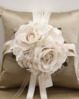 Cuscino seta tortora con 2 rose, ortensie velluto e nastri. Fiori di lena