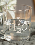 Set 6 bicchieri acqua decoro "H2O", trasparente con scritta in bianco. Simple day