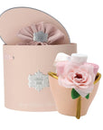 Cappelliera rosa con vaso rosa e oro in ceramica e lavette. Hervit Creations