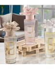 Profumatore alto 250 ml. con tappo fiore, colore rosa, in porcellana Capodimonte. Melaverde