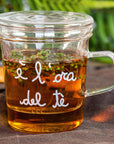 Mug con infusore decoro "L'ora del tè", trasparente con scritta bianca. Simple day