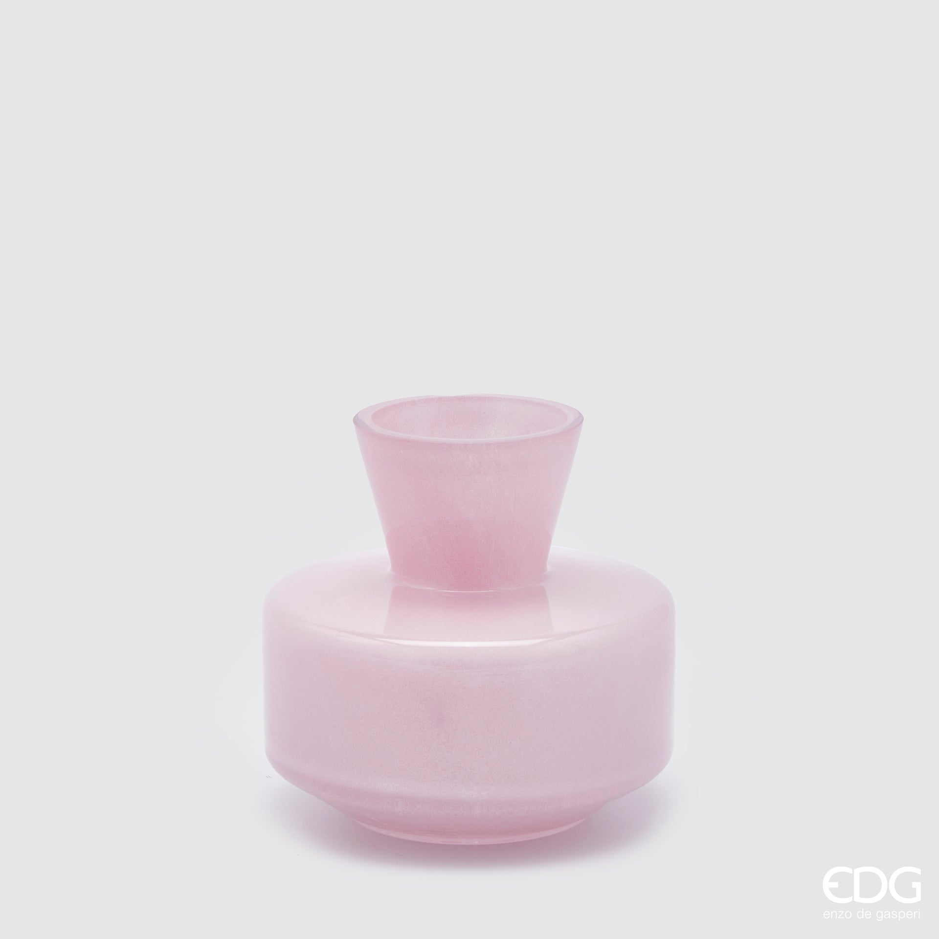 Vaso rotondo con collo, misura piccola H.15xD.16cm., in vetro, rosa chiaro. EDG