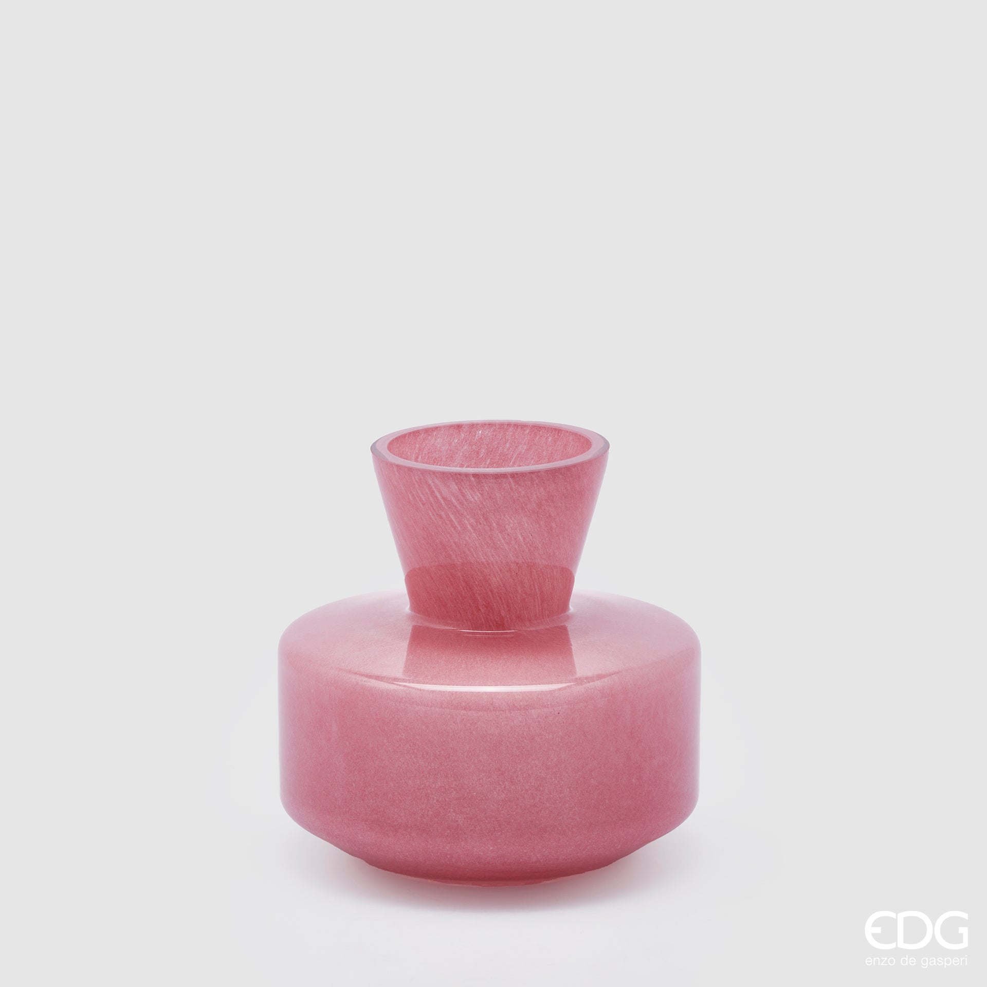 Vaso rotondo con collo, misura piccola H.15xD.16cm., in vetro, rosa scuro. EDG