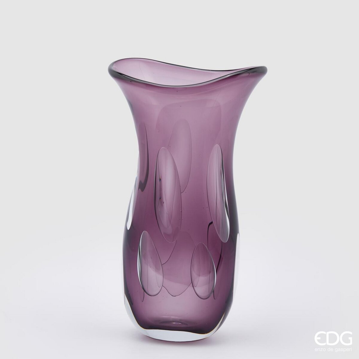 Vaso Fluxus svasato, colore viola, in vetro, misura H.37x14x20 cm. EDG