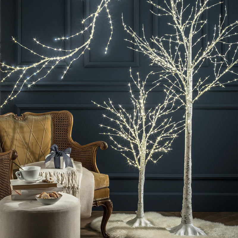 Albero piccolo bianco decorazione natalizia con 300 luci a led, altezza 100 cm. L'oca nera