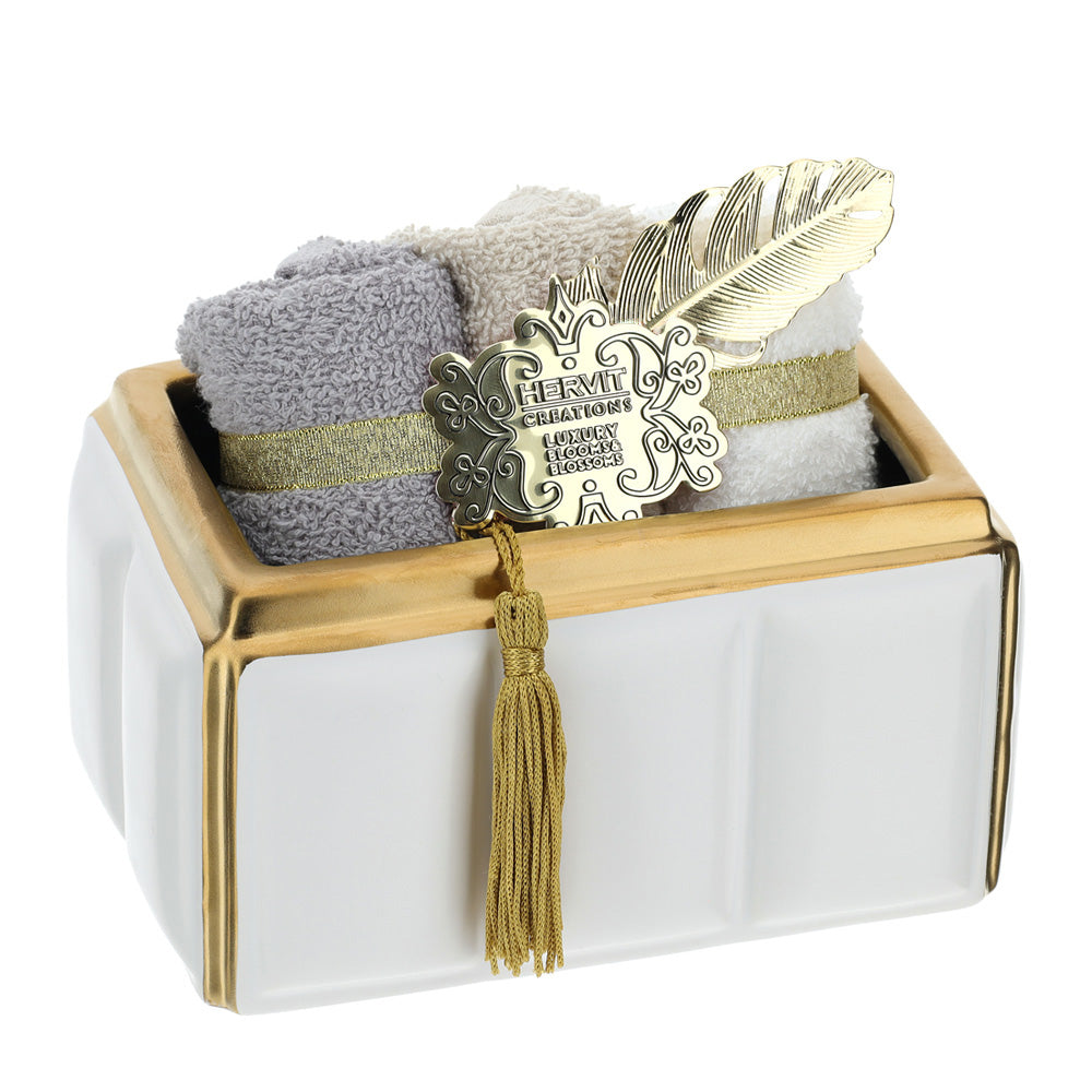 Contenitore rettangolare bianco e oro, in ceramica, con 3lavette colorate. Hervit Creations