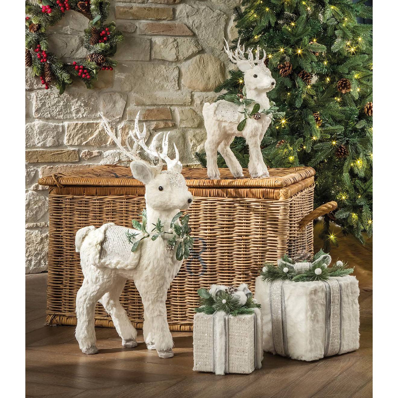 Decorazione natalizia, pacco regalo piccolo, bianco. L'oca nera