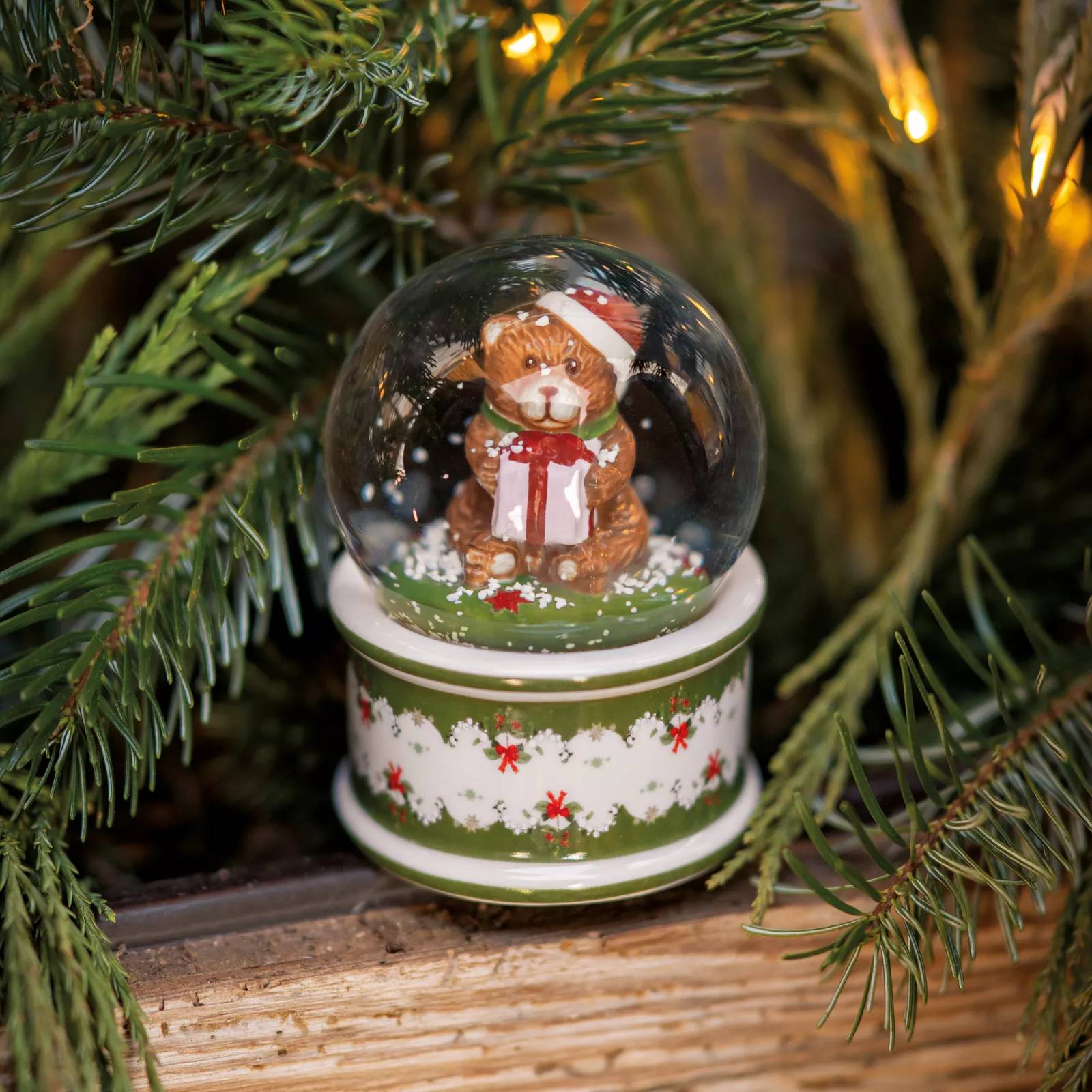 Palla di vetro piccola con neve, Orsetto Villeroy &amp;amp Boch linea Christmas Toy's