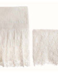 Coppia spugna bianco con balza in tulle ricamato. Blanc Mariclò