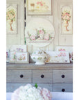 Quadro con vasi e fiori, rose e giacinti, su comò, misura 51 X 3 X 35 cm., senza cornice. Blanc Mariclò