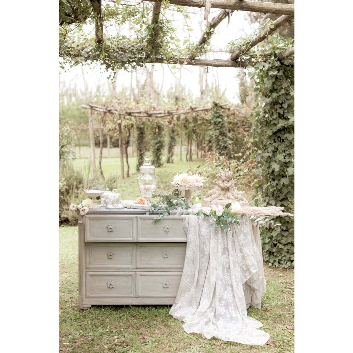 Tovaglia in pizzo e gala da 12cm., colore avorio, 180x300. Blanc Mariclò