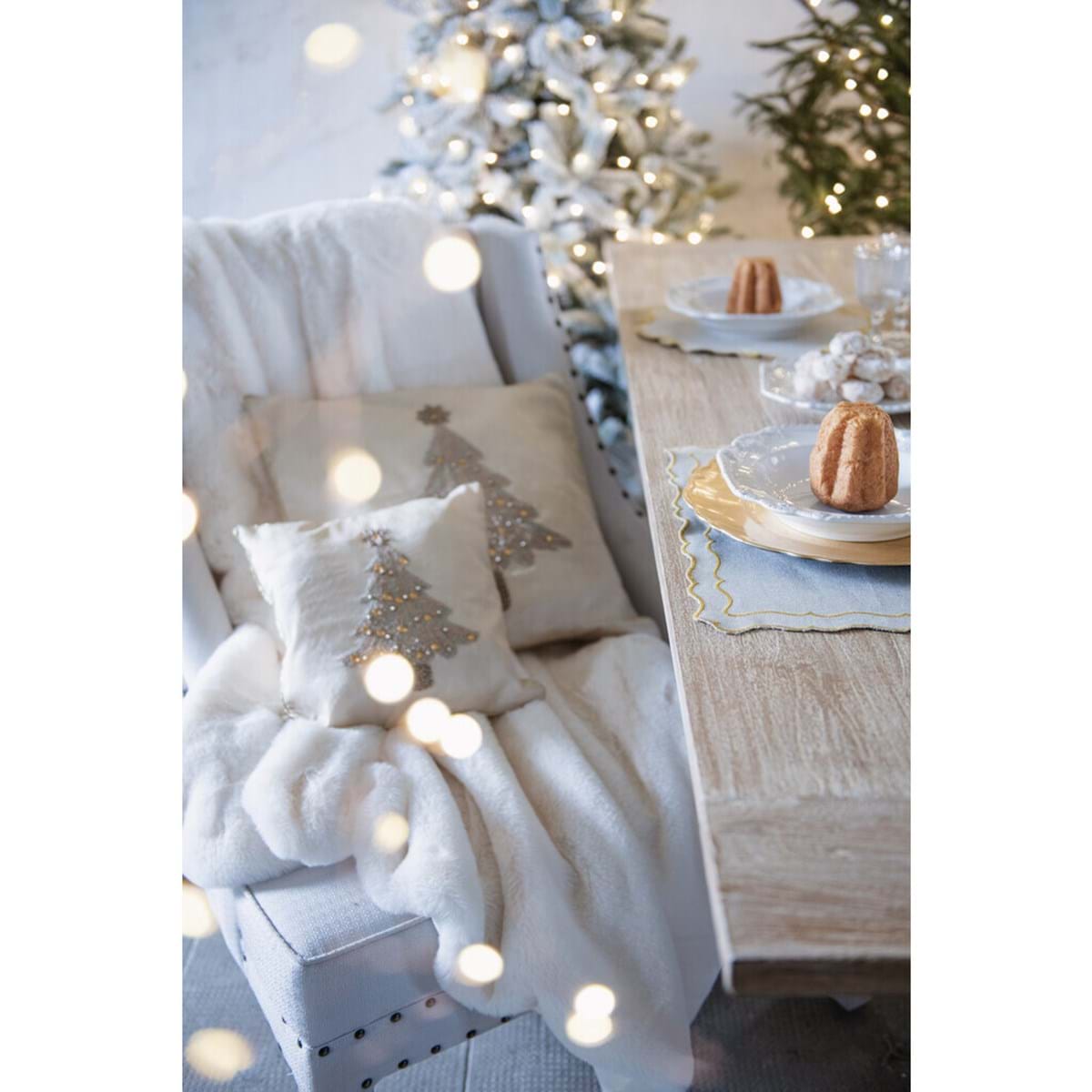Cuscino di Natale con ricamo Albero, 45x45 cm. Blanc Mariclò