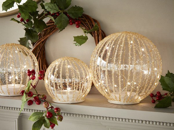 Sfera trasparente con perline e led, D.15 cm. Tognana