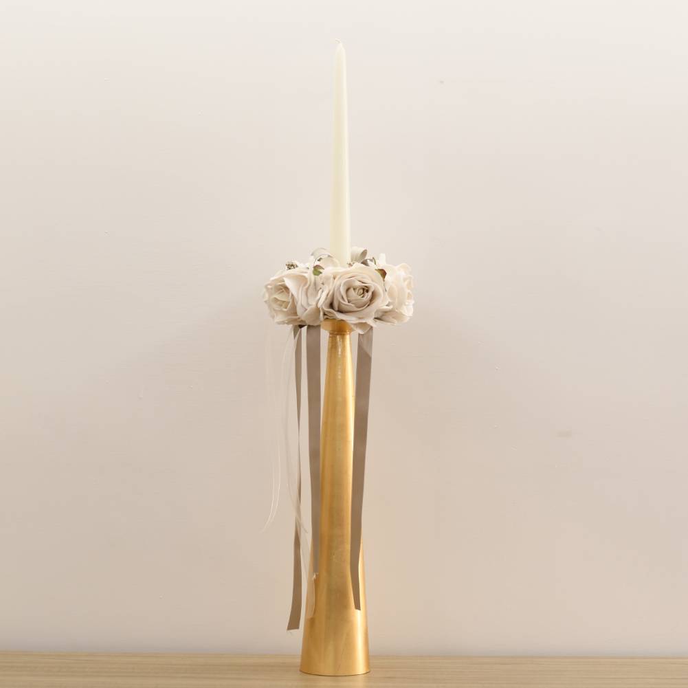 Girocandela con 5 rose, ortensie velluto e nastri. Fiori di lena