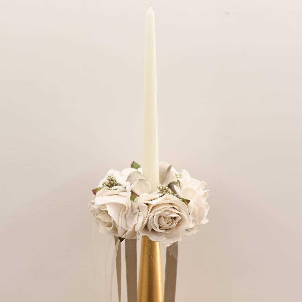 Girocandela con 5 rose, ortensie velluto e nastri. Fiori di lena