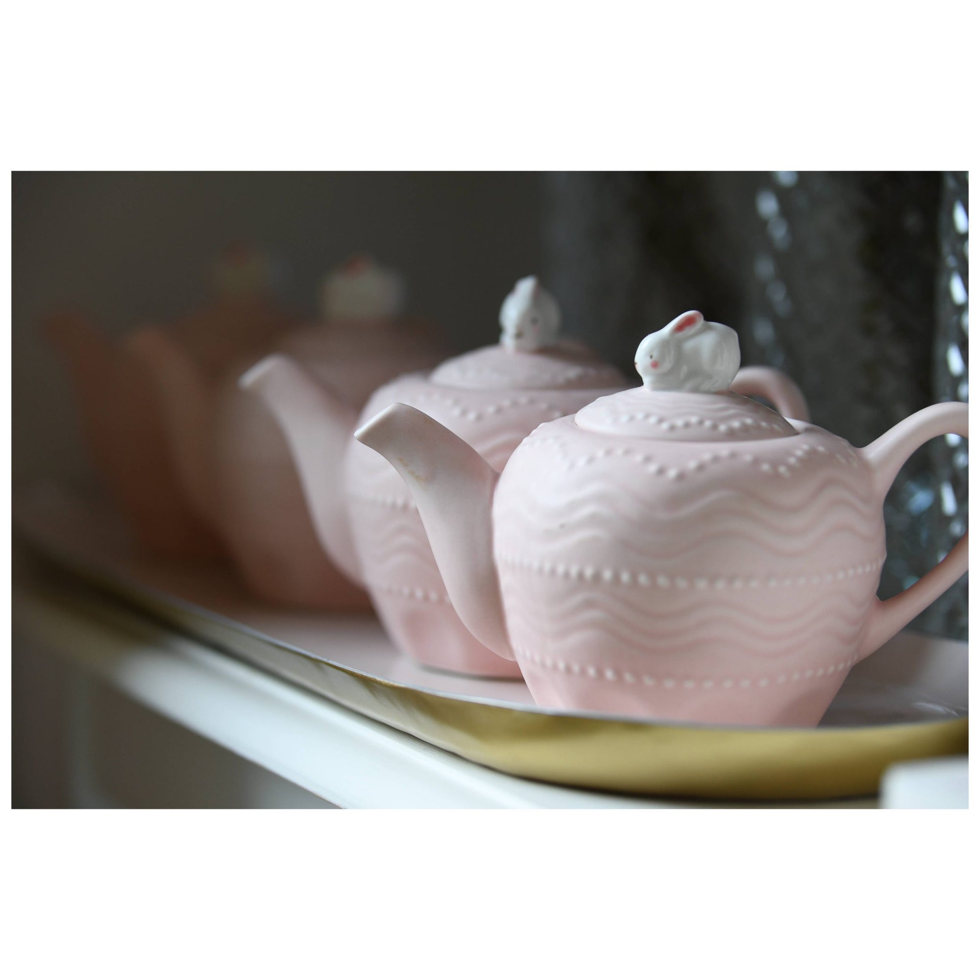 Teiera con coniglietto, in ceramica, colore rosa. Blanc Mariclò