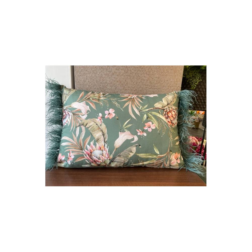 Cuscino rettangolare con piume, fantasia jungle fondo verde, 30x50. Fiori di Lena
