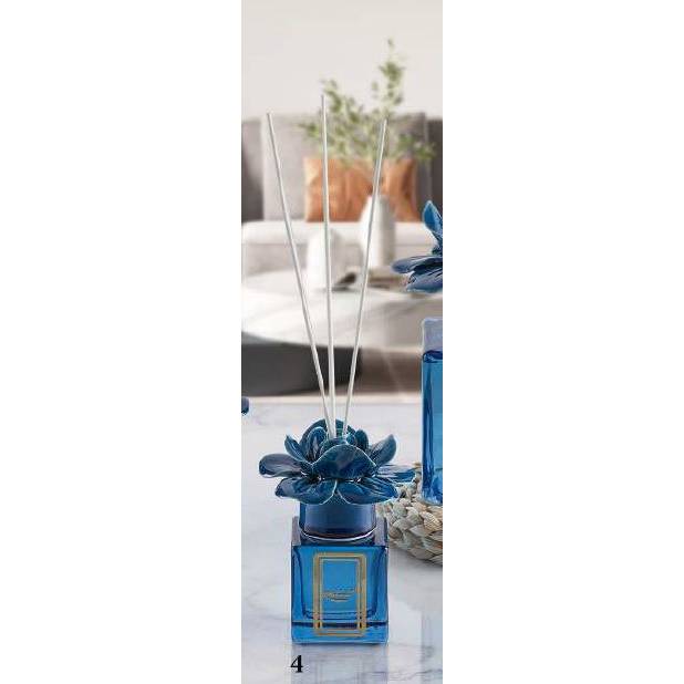 Profumatore 100 ml. con tappo fiore, colore blu, in porcellana Capodimonte. Melaverde