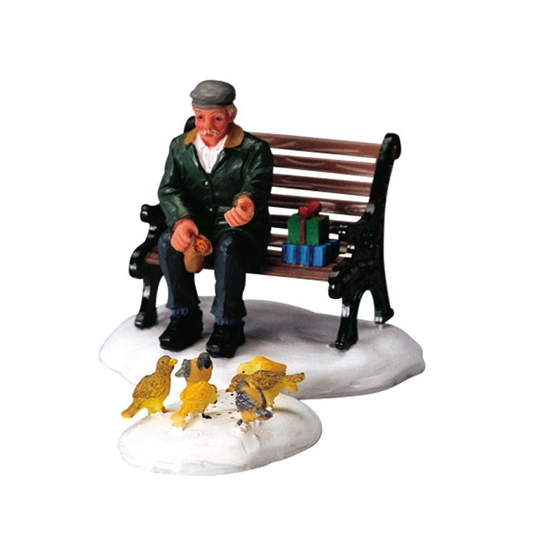 Statuine Feeding Pigeons Set of 2. Lemax