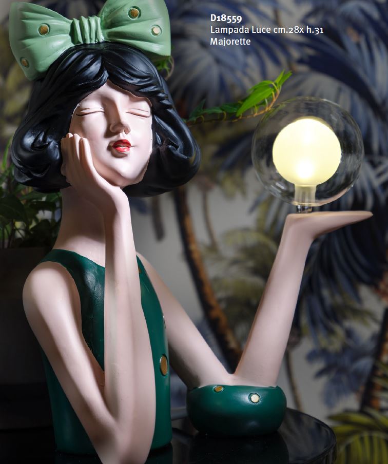 Lampada in resina, Linea &quot;Majorette&quot; Luce. Henriette