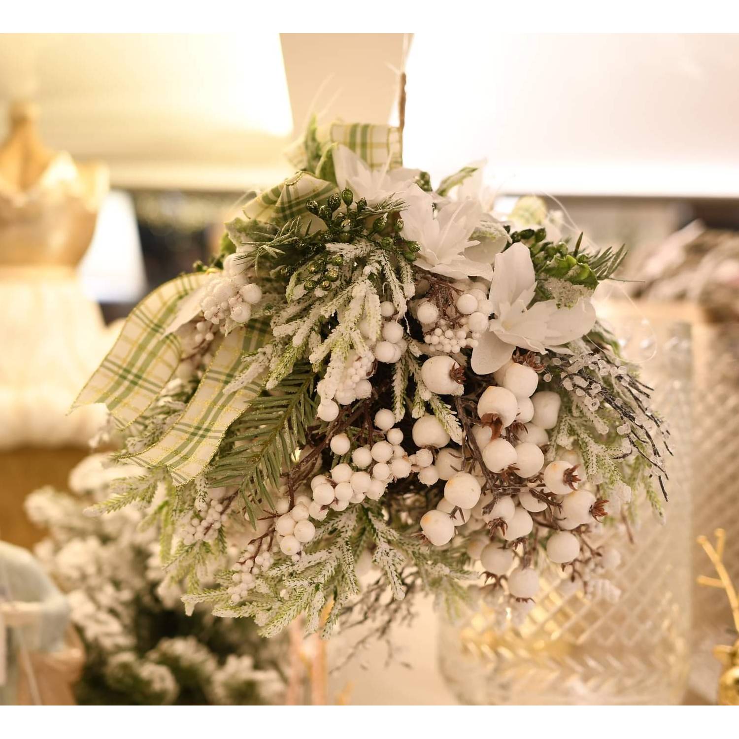 Sfera da appendere con decorazione natalizia. Fiori Di Lena